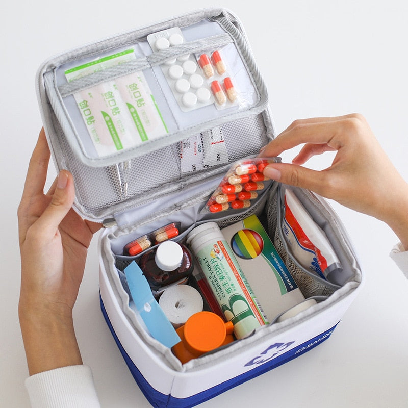 1pc Bathroom Portable Medicine Box, Household Medical First Aid Medicine  Storage Box, Cosmetic Organizing Stor… in 2023